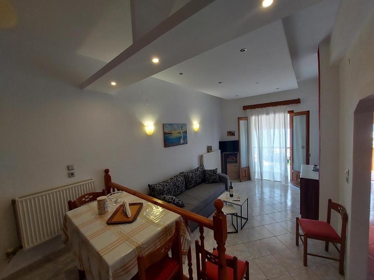 George'S Apartment Лутраки Экстерьер фото